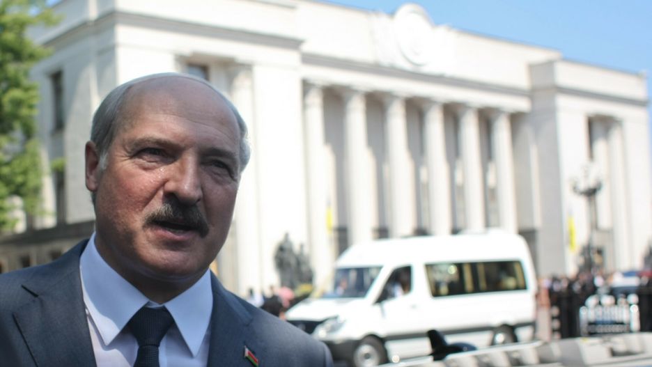 Zaprzysi??enie Petro Poroszenki na prezydenta Ukrainy
07.06.2014 Kijow Zaprzysiezenie Petro Poroszenki na prezydenta Ukrainy N/z prezydent Bialorusi Aleksandr Lukaszenka Fot. Michal Dyjuk/REPORTER
Dyjuk/REPORTER