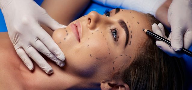 Polka u kosmetyczki. Coraz chętniej sięgamy po zabiegi medycyny estetycznej