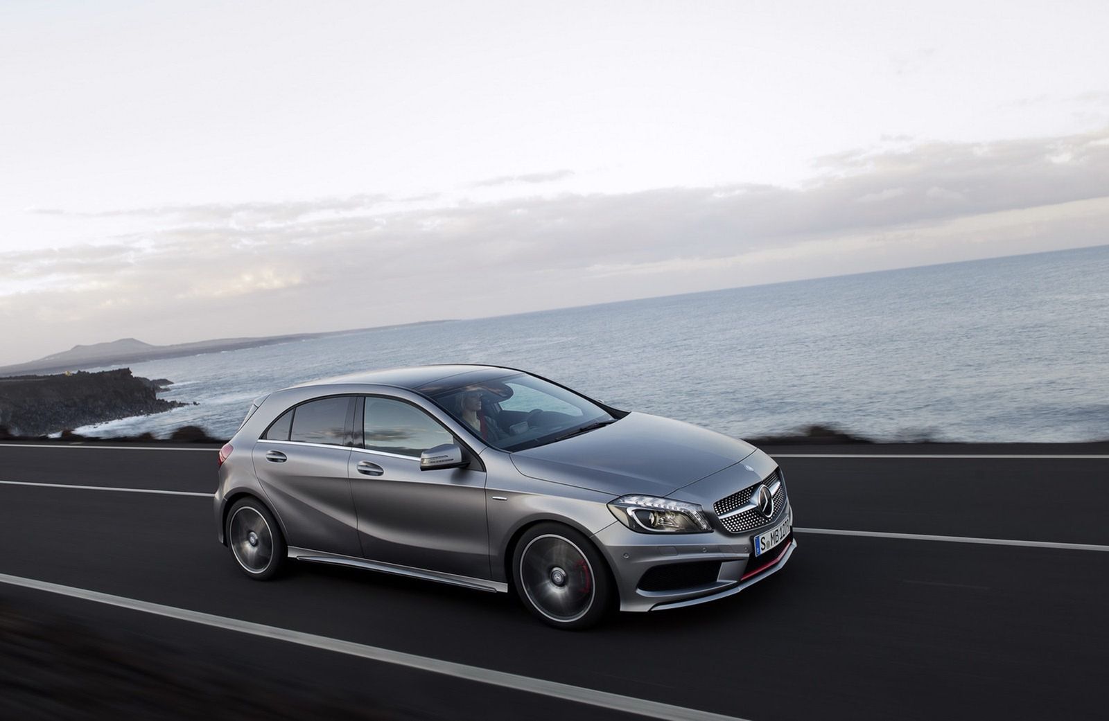 Mercedes-Benz klasy A (W176) - obszerna galeria prosto od producenta 89