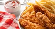 Delikatne stripsy z kurczaka lepsze niż restauracji? Ten przepis zrobisz w 25 minut