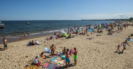 Zmiana zasad przyznawania bonów turystycznych. Rząd wprowadzi nowy próg dochodowy?