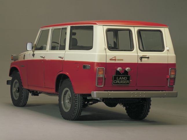 Co ciekawe, seria J5 powstała głównie z myślą o eksporcie do USA. Nowy Land Cruiser, który zadebiutował w 1967 roku miał stawić czoła amerykańskim SUV-om, takim jak Jeep Wagoneer.