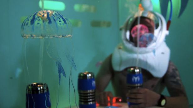 Bardzo duszna knajpa z mocno rozwodnionym piwem? Jestem za! [Update] 1