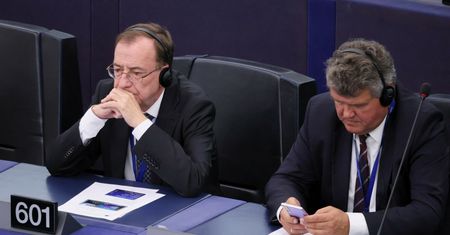 Jest decyzja Parlamentu Europejskiego ws. immunitetów europosłów PiS