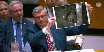 Pokazał dowody w ONZ. Rosyjskie napisy na szczątkach dronów