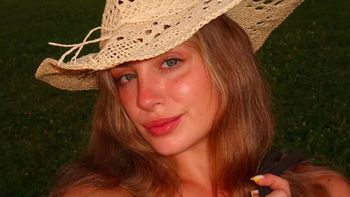 Wyluzowana Wiktoria Gąsiewska wygrzewa się na leżaku w różowym BIKINI (FOTO)