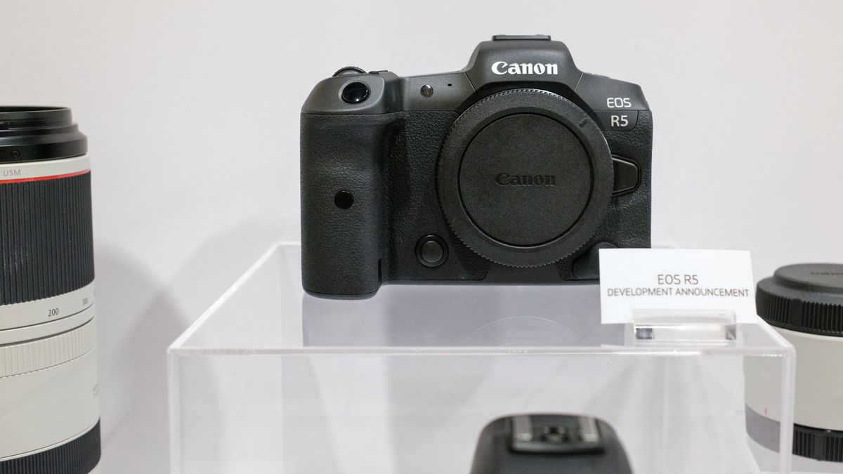 Canon EOS R5 pokazany na targach WPPI. Może pojawić się w tym roku 1