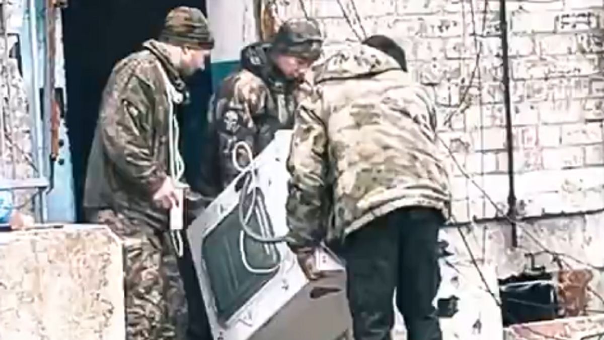 Rosjanie ukradli pralkę z domu.