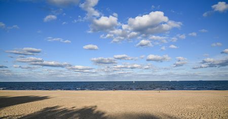 Niezwykła plaża nad Bałtykiem. Nawet w wakacje jest pusta