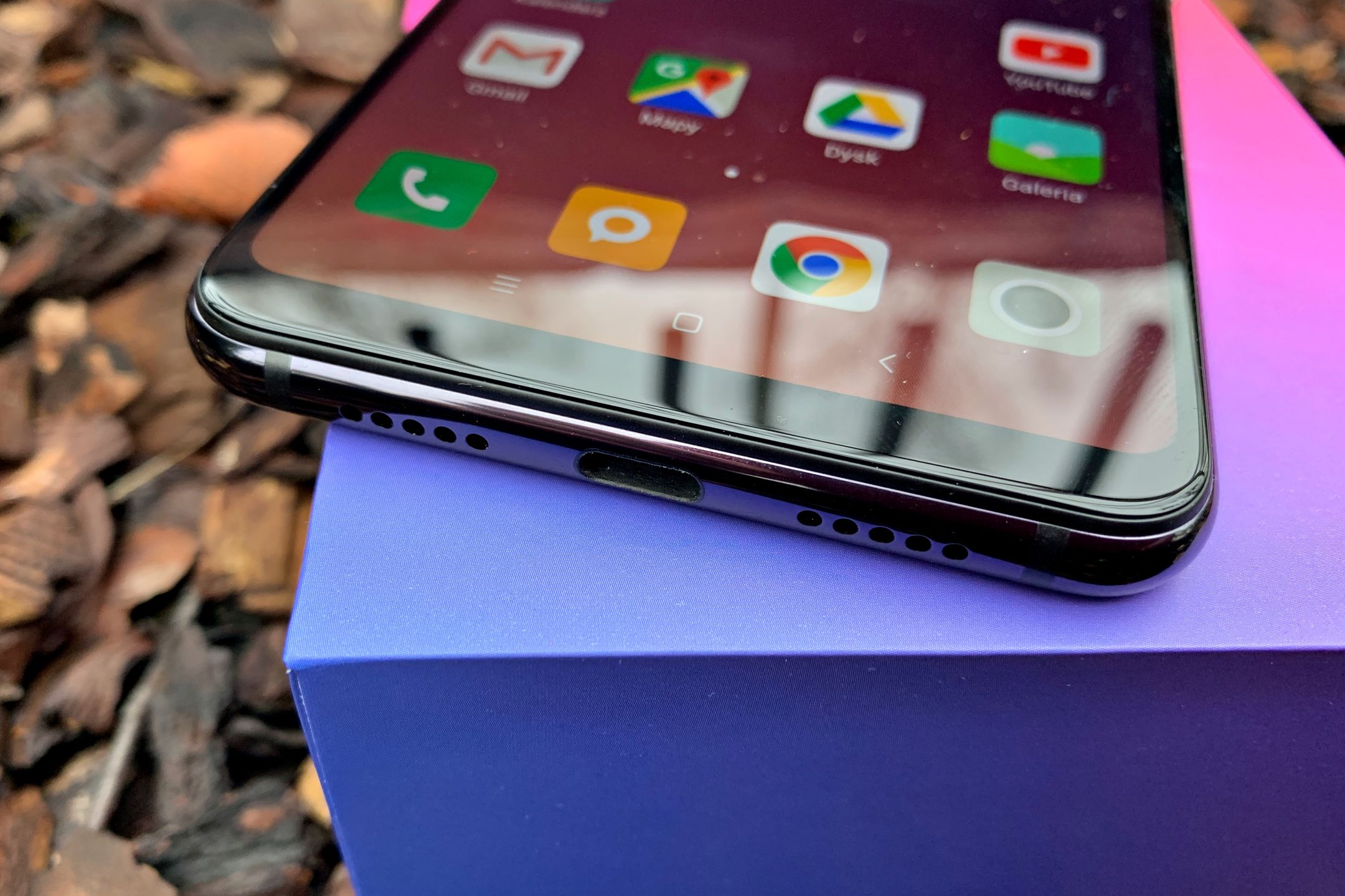 Xiaomi Mi 8 Lite – test. Sprawdziliśmy, czy warto kupić tańszą wersję topowego smartfonu 6