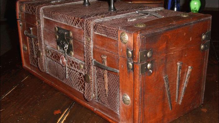 Ponad 20 zestawów do polowania na wampiry 1