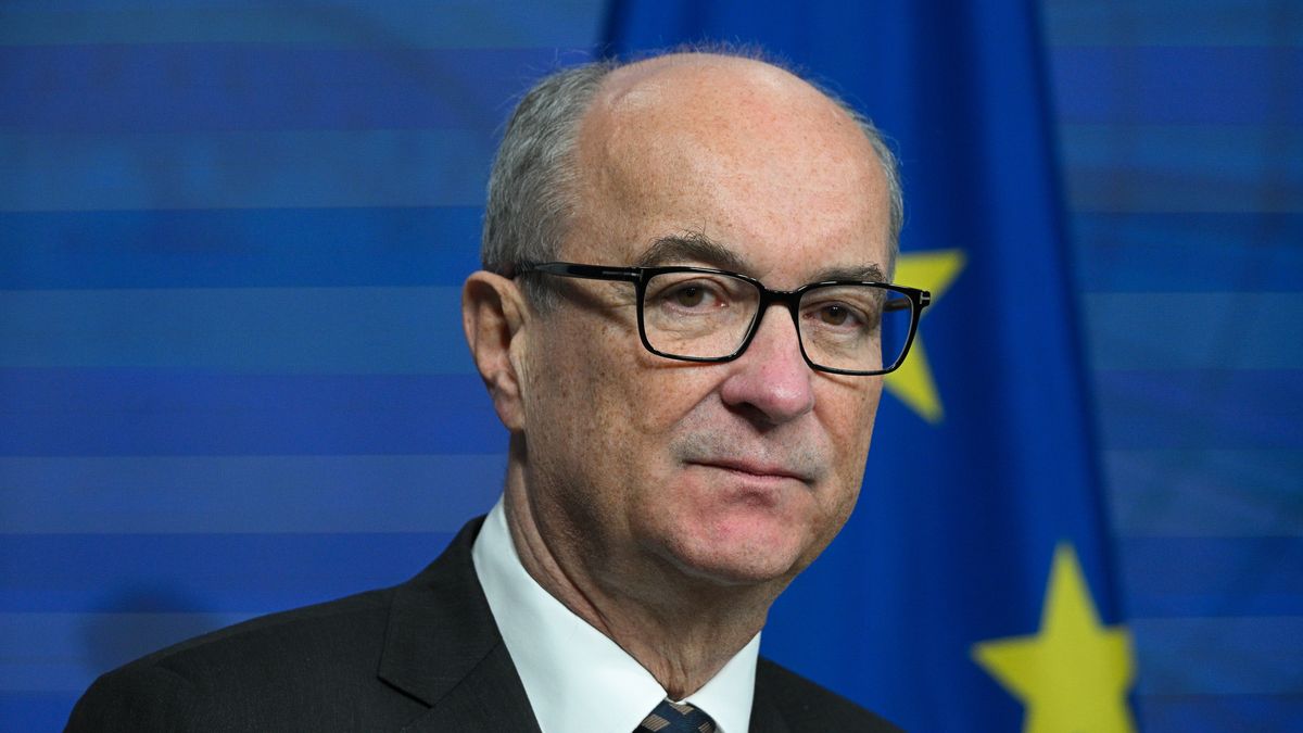 Kijów, Ukraina, 23.02.2026. Marszałek Sejmu Włodzimierz Czarzasty na konferencji prasowej po podpisaniu Deklaracji dot. wsparcia polskiego Sejmu dla wsparcia Ukrainy na drodze do Unii Europejskiej, 23 bm. w Kijowie. Marszałek Sejmu kontynuuje wizytę w Ukrainie, gdzie m.in. spotka się z prezydentem tego kraju Wołodymyrem Zełenskim, przewodniczącym Rady Najwyższej Rusłanem Stefanczukiem i premierką Julią Swyrydenko. (amb) PAP/Marcin Obara