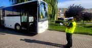 Żnin: Policjanci sprawdzają autobusy, którymi jeżdżą dzieci