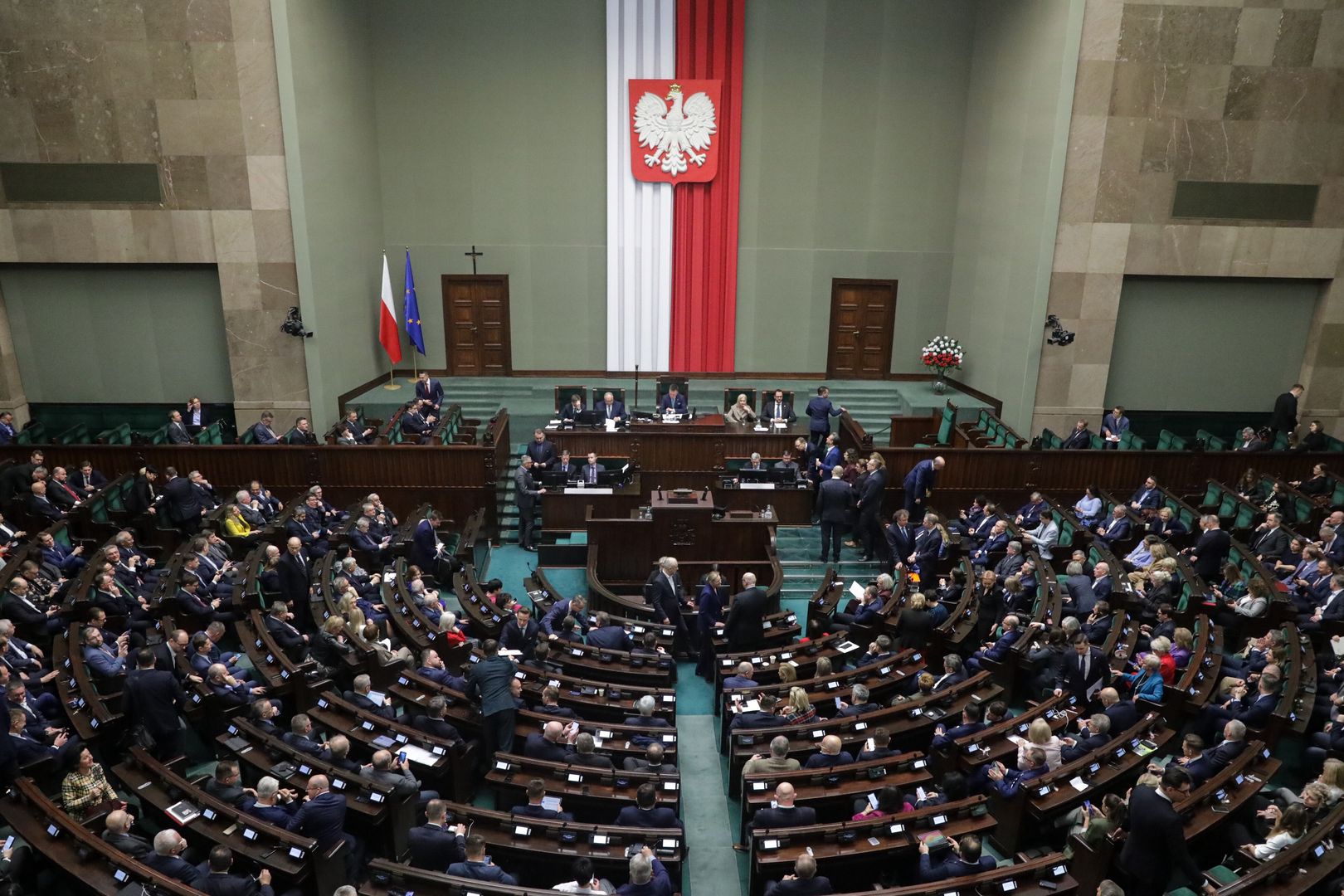 Kontrowersje w Sejmie. Posłowie już wybierają wolne na święta