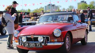 Gorzowskie klasyki wieczorową porą. Spotkanie miłośników motoryzacji nad Wartą