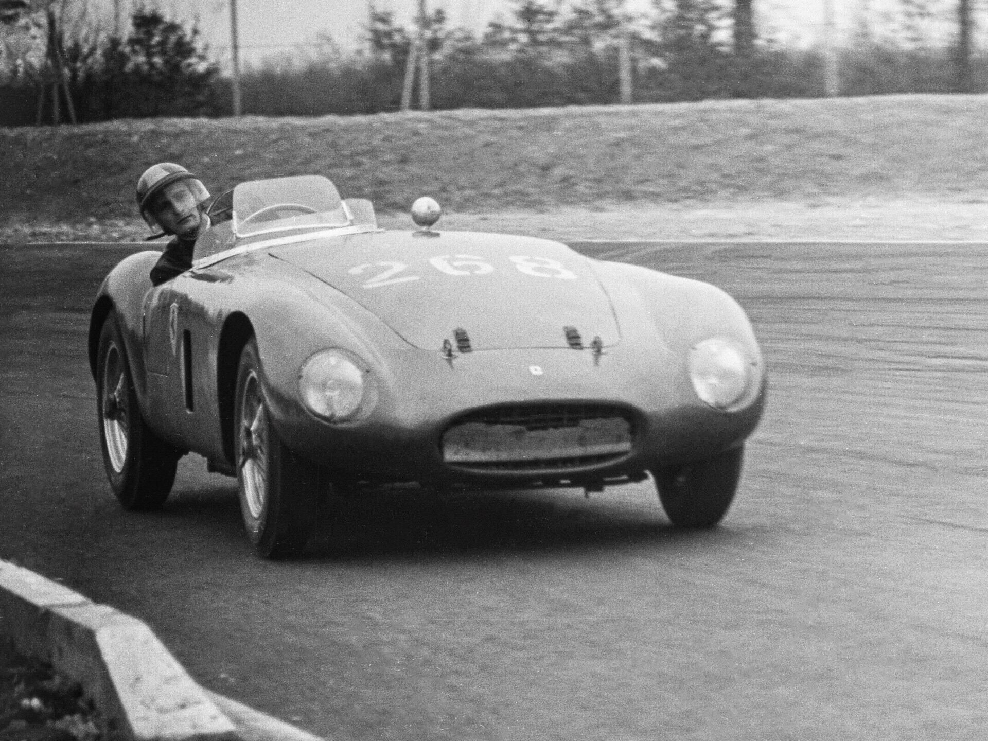 Ferrari 500 Mondial Spider Series I