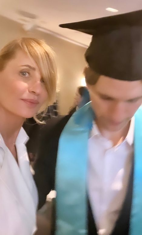 Aneta Kręglicka chwali się dorosłym synem. Aleksander studiował w Paryżu