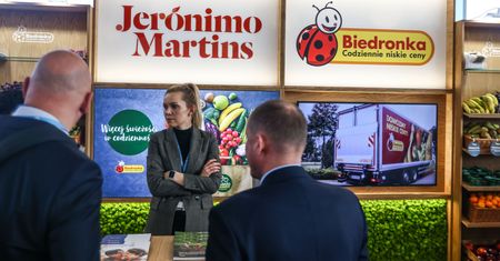 Biedronka i Lidl nagrodzone przez resort finansów. Płacą rekordowe podatki