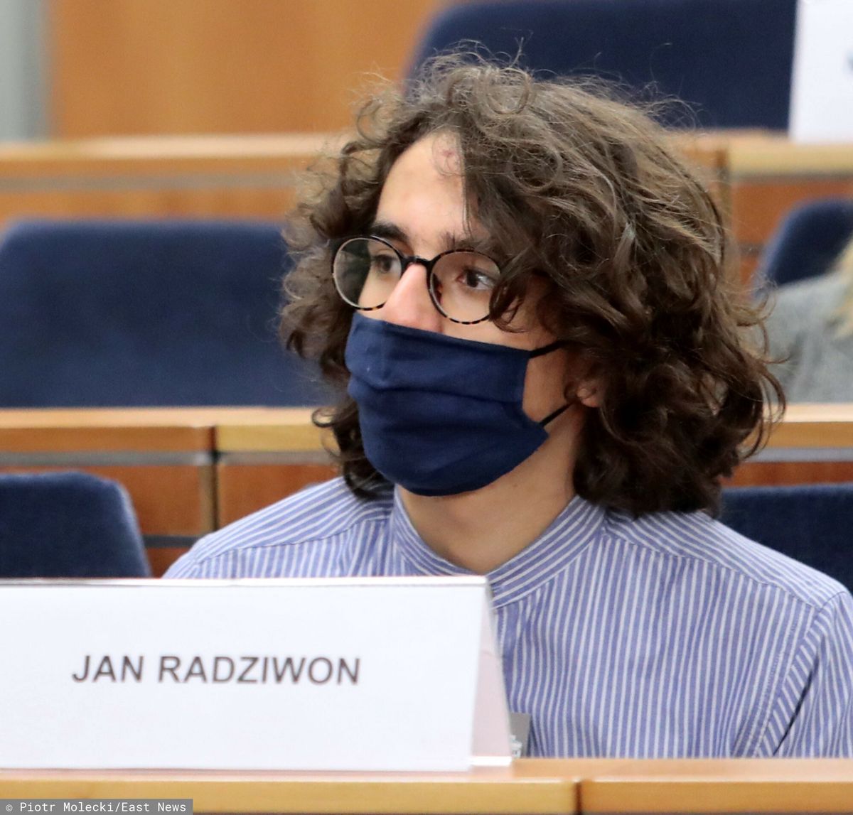 Strajk kobiet. 17-letni Jan Radziwon został zatrzymany podczas protestu przed Sądem Okręgowym