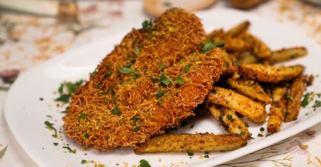 Dubajski kotlet i pistacjowe frytki. Na widok tego obiadu nawet babcia zaniemówi
