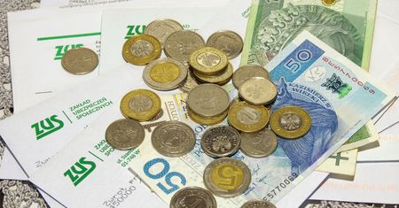 Wakacje od ZUS. Sejm skierował projekt ustawy do Komisji