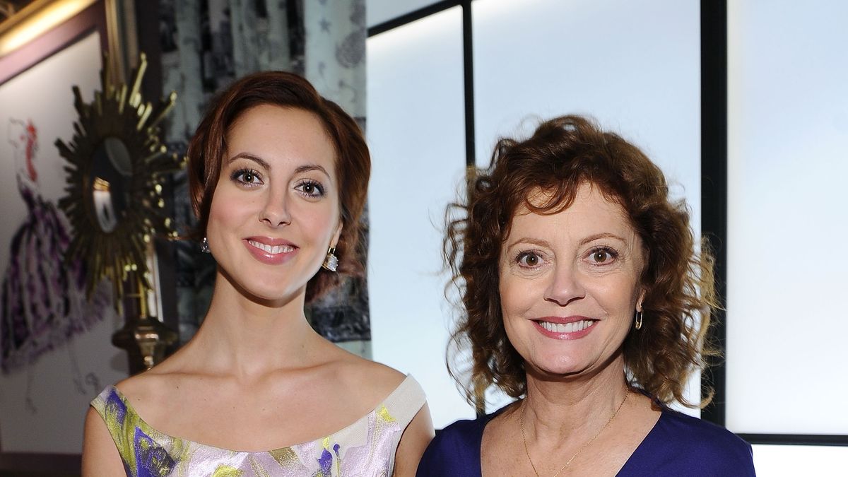 Mercedes-Benz Fashion Week Spring 2012 - Official Coverage - People and Atmosphere Day 4
NEW YORK, NY - SEPTEMBER 11:  Actresses Eva Amurri and Susan Sarandon pose during Mercedes-Benz Fashion Week Spring 2012 at Lincoln Center on September 11, 2011 in New York City.  (Photo by Michael Buckner/Getty Images for Mercedes-Benz Fashion Week)
Michael Buckner
Celebrities, Fashion, topics, topix, bestof, toppics, toppix, topics, topix, bestof, toppics, toppix