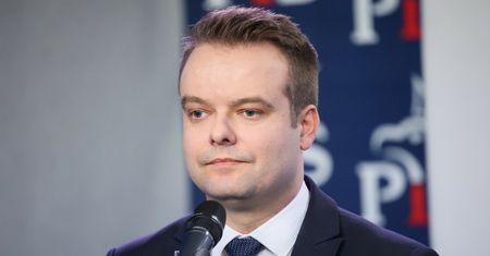 "Zmiana ustroju". Rzecznik PiS tłumaczy słowa Kaczyńskiego