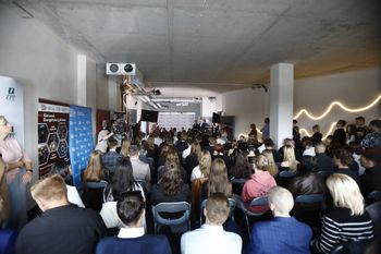 Częstochowa: Jak zachęcić młodych do pozostania? Spotkania z młodzieżą