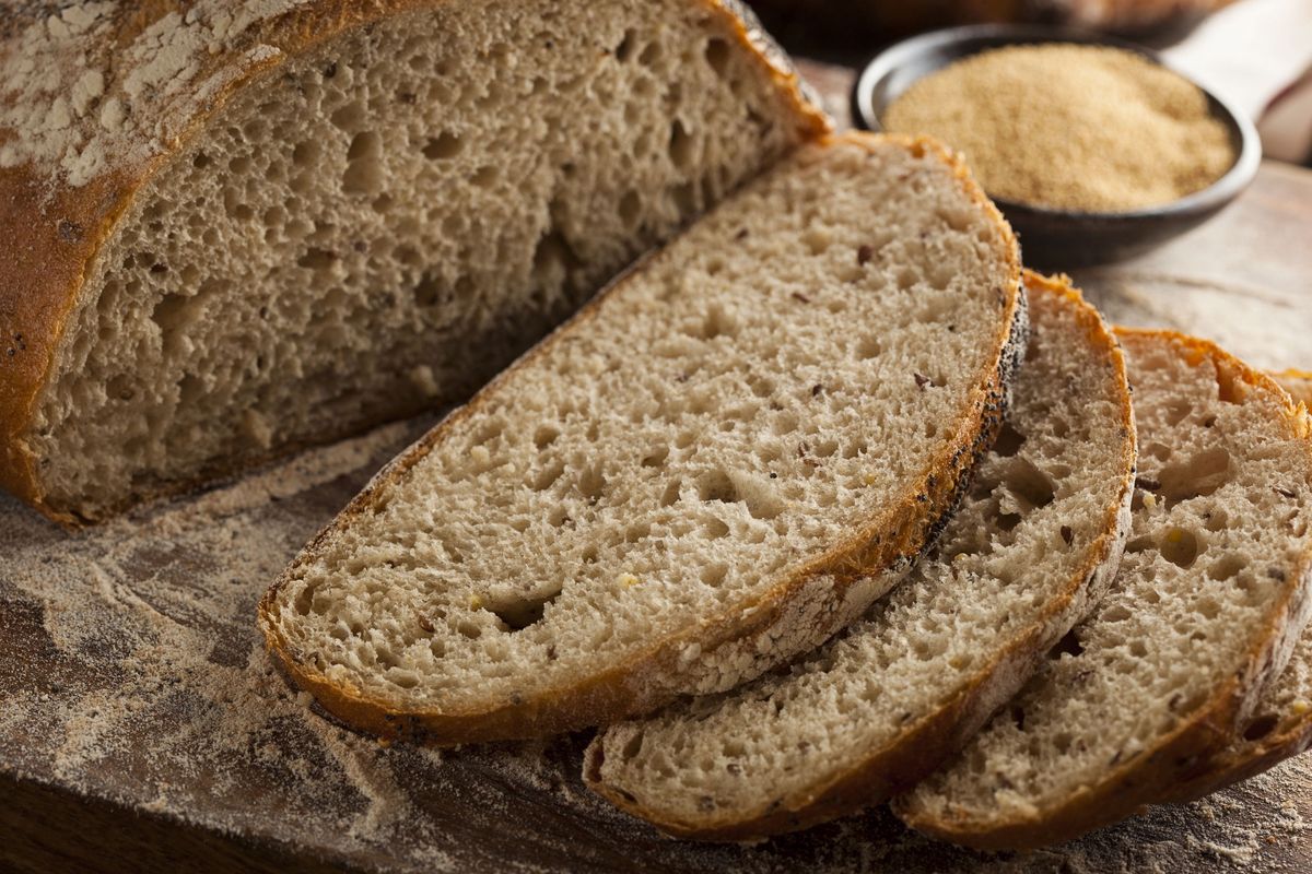 Co zrobić, by chleb był dłużej świeży?