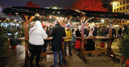 Jarmarki świąteczne to pułapki? Psycholog komentuje ceny