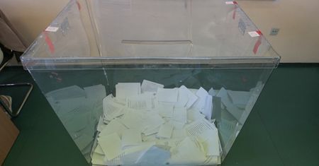 Ujawniamy plan Poczty na wybory w 2020 r. Urny przy kościołach i na stacjach Orlenu