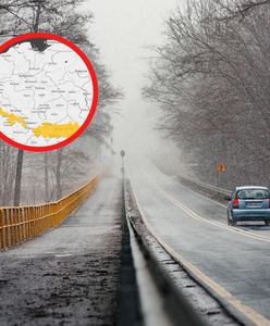 IMGW ostrzega przed gęstą mgłą. W tych rejonach są alerty