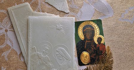 Kupujesz opłatek na święta? Polacy często zapominają o najważniejszym