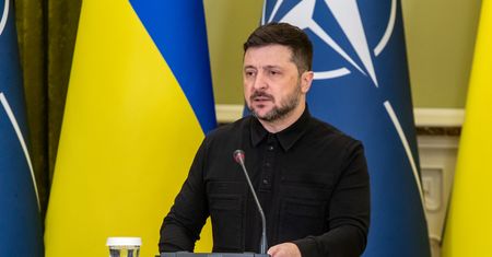 "Nie wytrzymają". Zełenski szacuje, ile Putinowi zajmie zajęcie Donbasu
