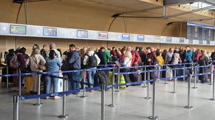 Incydent na poznańskim lotnisku. Zażartował z broni. Wkroczyły służby