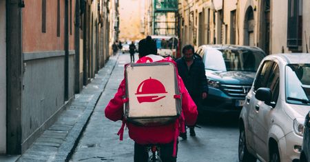 Gastronomia różnie radzi sobie z lockdownem. Ale wszyscy mają jeden problem