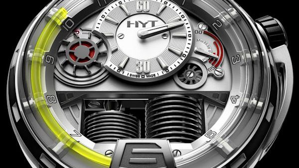 Niesamowity zegarek z cieczą i tłokami [wideo] 1