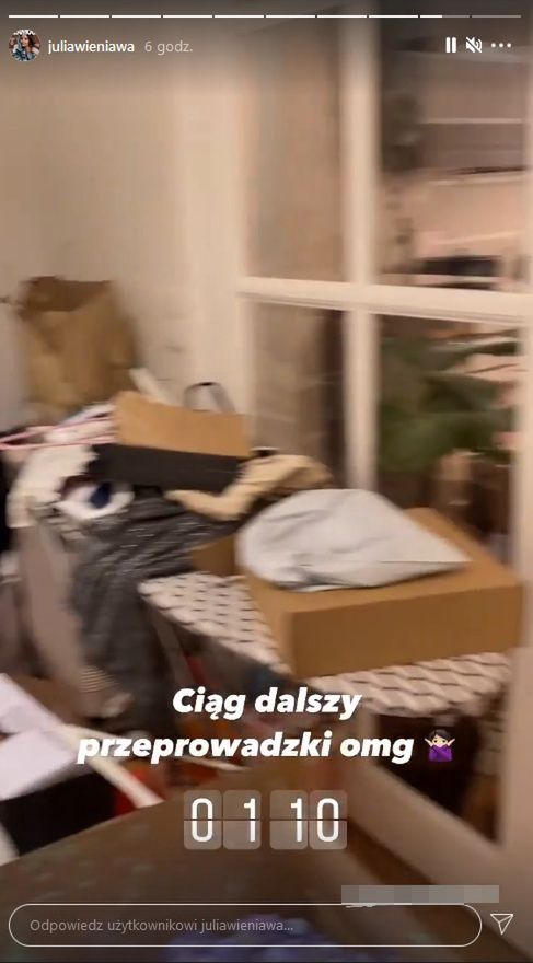 Julia Wieniawa relacjonuje przeprowadzkę do nowego mieszkania na Żoliborzu