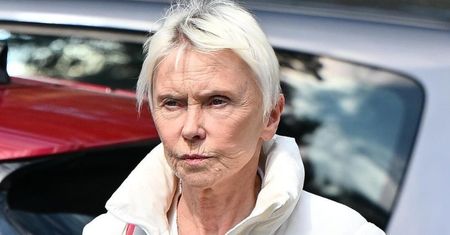 Córka Ewy Błaszczyk od 25 lat jest w śpiączce. Aktorka przekazała NOWE INFORMACJE na temat stanu zdrowia Oli