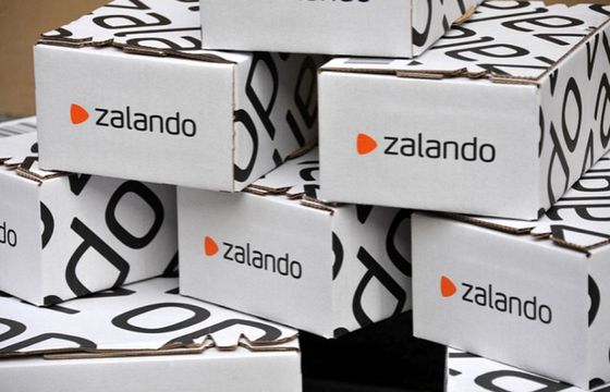 Zalando sprzedaje mniej, ale zyskowniej. Obcięło inwestycje i marketing