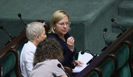 Dla Polaków dodatek węglowy, dla funduszu możliwość przejmowania banków. Opozycja: plan Zdzisława 2.0