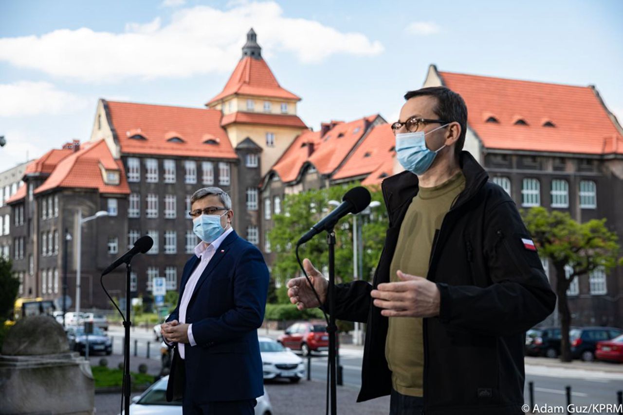 Koronawirus. Mateusz Morawiecki o hejcie na górników i Śląsk. "Emocjonalne wypowiedzi"