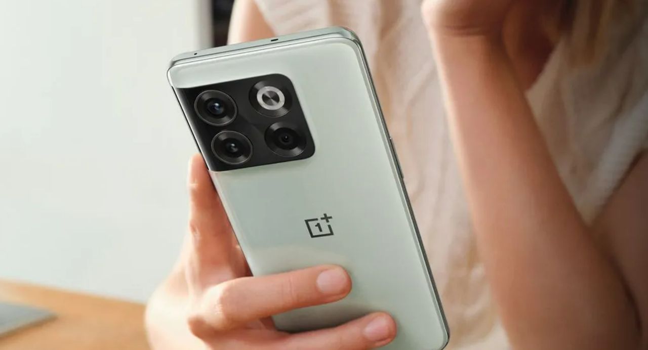 Szybko, szybciej, OnePlus 10T. Nowy flagowiec oficjalnie