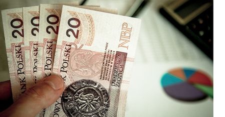 8 faktów o pieniądzach, o których powinna pamiętać każda kobieta