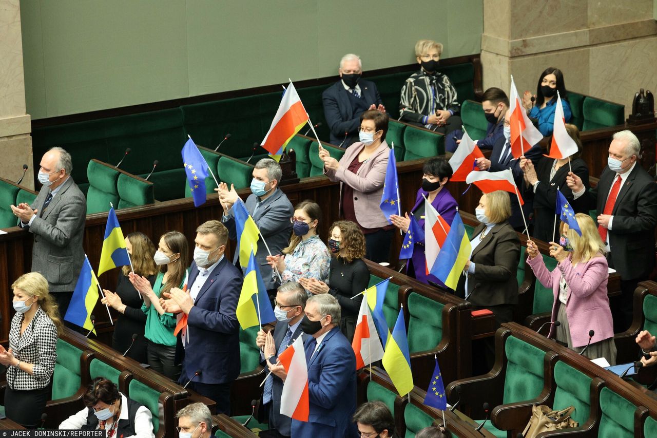 Prawnicy ostrzegają. Specustawa o pomocy uchodźcom, może być sprzeczna z przepisami Rady UE