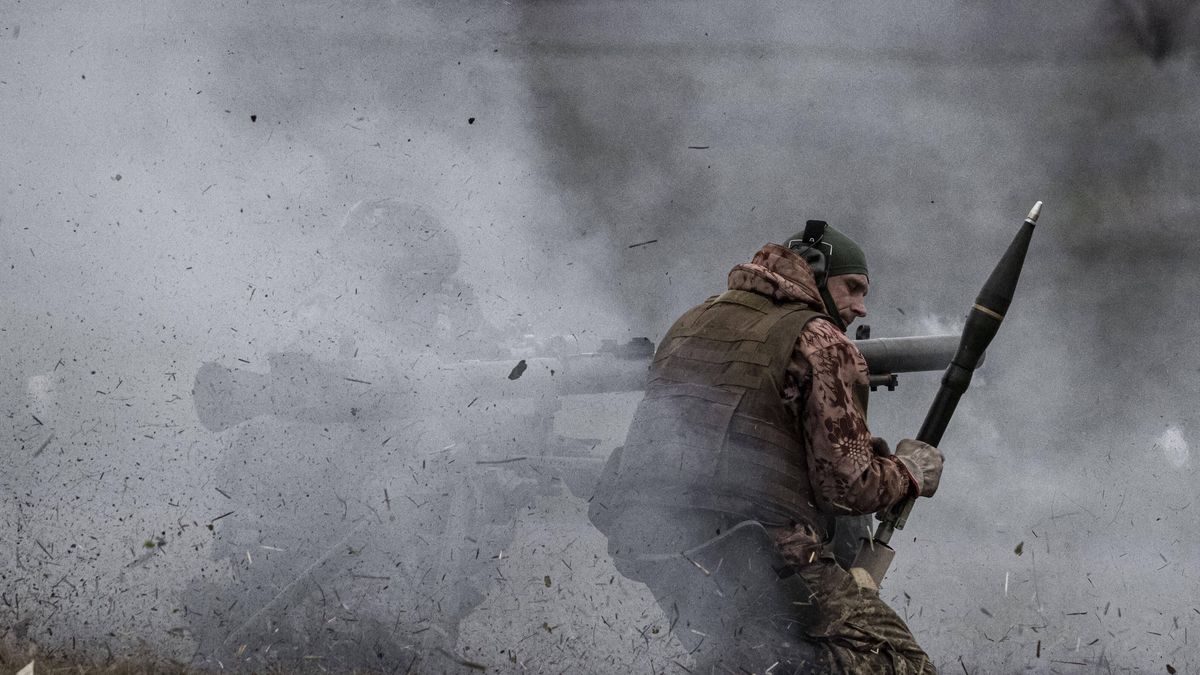 Ukrainian soldiers participate training with heavy weapons in areas close to the frontline
ZAPORIZHZHIA, UKRAINE - APRIL 20: Members of Ukrainian Armed Forces are seen during their shooting training with heavy weapons at the areas close to the frontline in Zaporizhzhia, Ukraine on April 20, 2023. It is the great importance for Ukrainian military personnel to be trained with such war equipment in order to become accustomed to using various weapons purchased or sent as aid from Allied countries. Although it is not yet clear when and from which regions the counter-attack will begin, care is taken to ensure that Ukrainian soldiers can use various weapons in order to keep the defensive line and counterattack the Russian army. Anadolu Agency (AA) observed exclusively the war training program organized for Ukrainian soldiers in the Zaporizhzhia region, with the special permission from the Ukrainian Armed Forces. In the training process, which was held in wide areas close to the Zaporozhian front, shooting was carried out with many weapons such as armored vehicles, anti-aircraft guns, machine guns, mortars, and anti-tank. Muhammed Enes Yildirim / Anadolu Agency/ABACAPRESS.COM 
Dostawca: PAP/Abaca
AA/ABACA
Zaporijjia, Zaporizhia, Zaporizhzhia, agresja Rosji, atak Rosji na Ukrain�, �wiczenia, inwazja, inwazja rosyjska, konflikt zbrojny, rosyjska, rosyjski, sytuacja na Ukrainie, sytuacja w Ukrainie, Ukraina, Wojna na Ukrainie, wojna w Ukrainie, wojskowe, wok� Ukrainy, Zaporo�e
