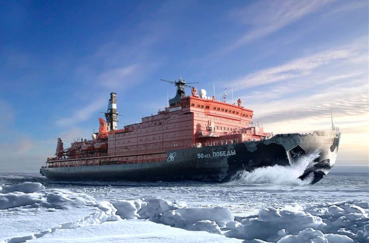 Rosjanie rozświetlają Arktykę, masowo wydobywają surowce. To koniec nocy polarnej?