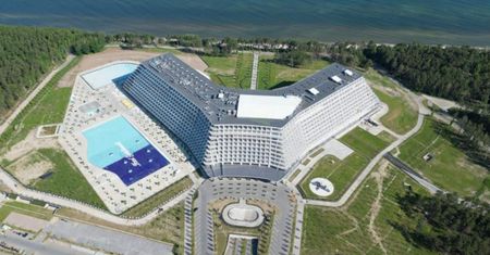 Szukają do pracy w nowym hotelu. Jest ogłoszenie. Oto co oferują