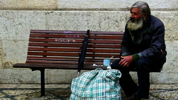 Bogacze kontra setki ludzi pod mostem. Tak wygląda życie w Dolinie Krzemowej 1
