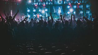 Warszawa: Muzyczny weekend na Narodowym. Max Korzh i 50 Cent. Duże utrudnienia i zmiany w komunikacji miejskiej